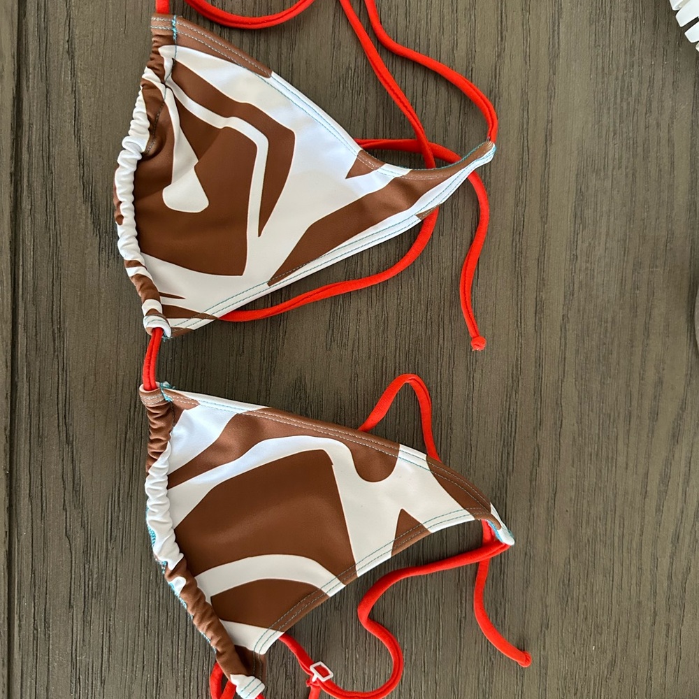 Minimale Animale Nolita bikini top. Brown and White Bikini Top with Red Straps